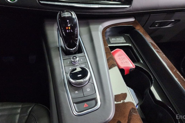 2022 Cadillac Escalade с пробегом 44 952 км