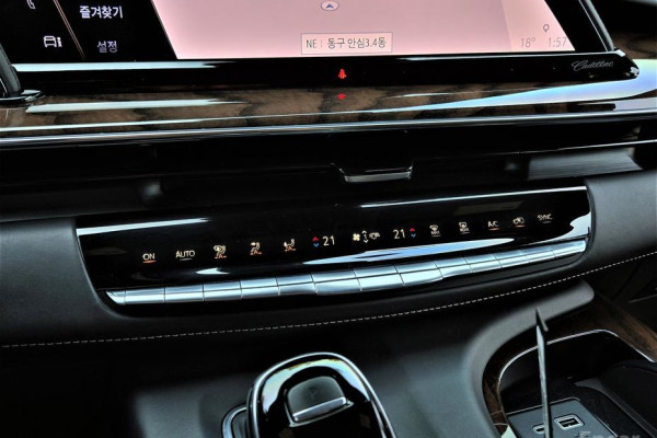 2021 Cadillac Escalade с пробегом 122 600 км