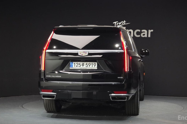 2022 Cadillac Escalade с пробегом 78 840 км