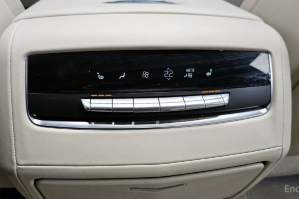 2022 Cadillac Escalade с пробегом 70 138 км