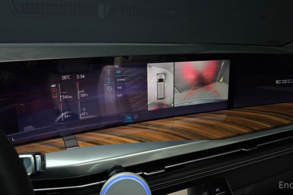 2025 Cadillac Escalade с пробегом 1 974 км