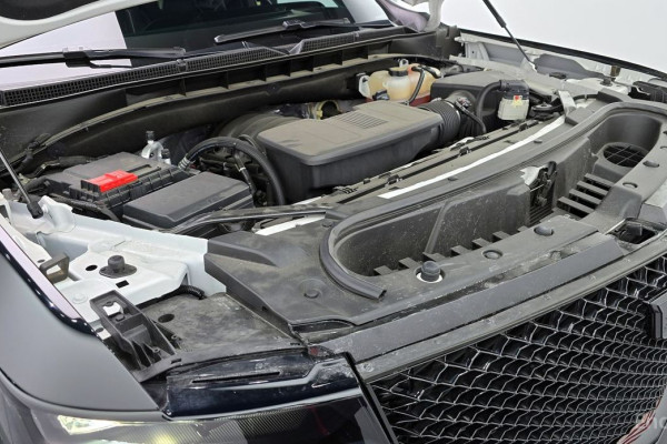 2022 Cadillac Escalade с пробегом 13 777 км