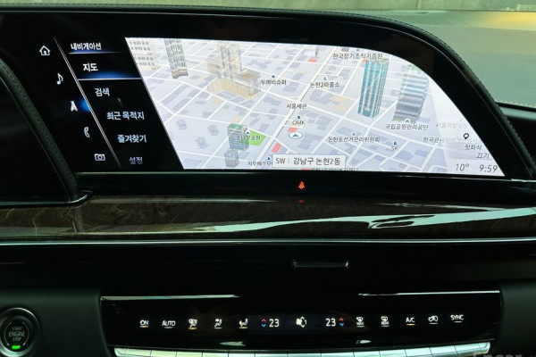 2023 Cadillac Escalade с пробегом 5 300 км