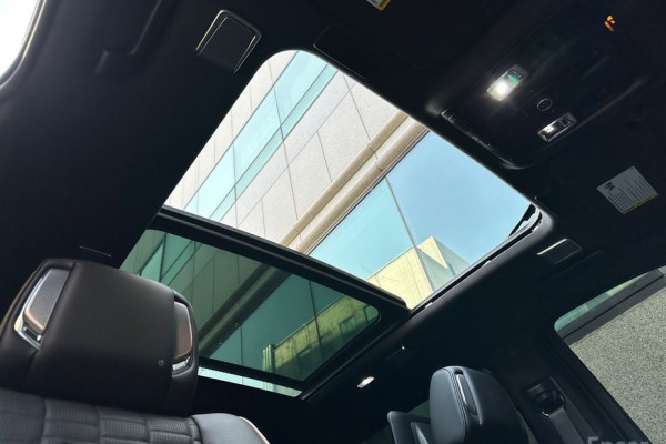 2023 Cadillac Escalade с пробегом 5 300 км