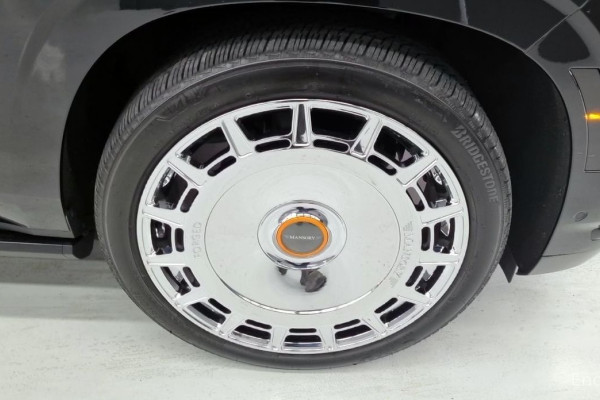 2025 Cadillac Escalade с пробегом 7 909 км