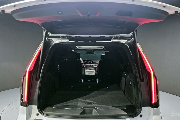 2021 Cadillac Escalade с пробегом 62 638 км