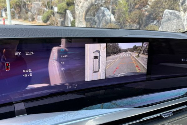 2025 Cadillac Escalade с пробегом 5 100 км