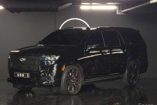 2022 Cadillac Escalade с пробегом 29 000 км