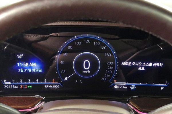 2023 Cadillac Escalade с пробегом 29 600 км