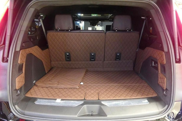 2023 Cadillac Escalade с пробегом 29 600 км