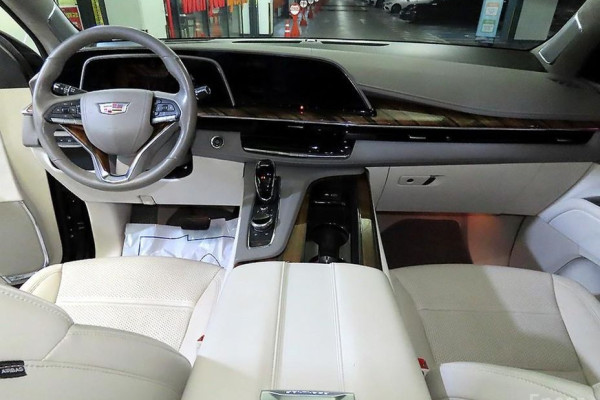 2022 Cadillac Escalade с пробегом 62 870 км