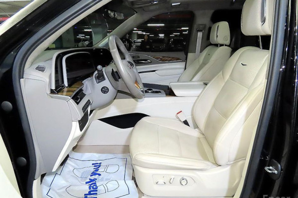 2022 Cadillac Escalade с пробегом 62 870 км