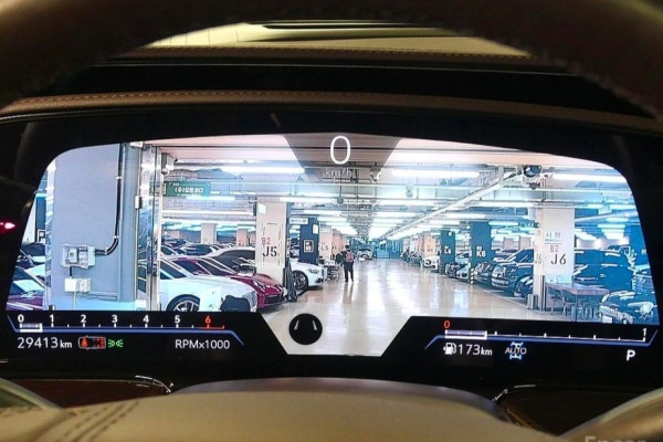 2023 Cadillac Escalade с пробегом 29 600 км