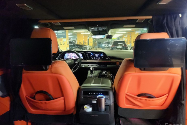 2023 Cadillac Escalade с пробегом 33 300 км