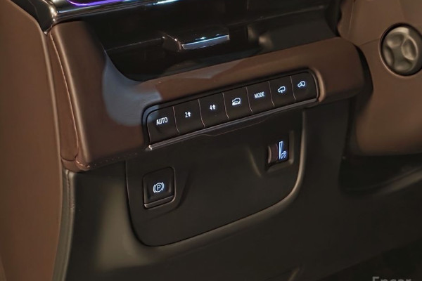 2022 Cadillac Escalade с пробегом 29 000 км