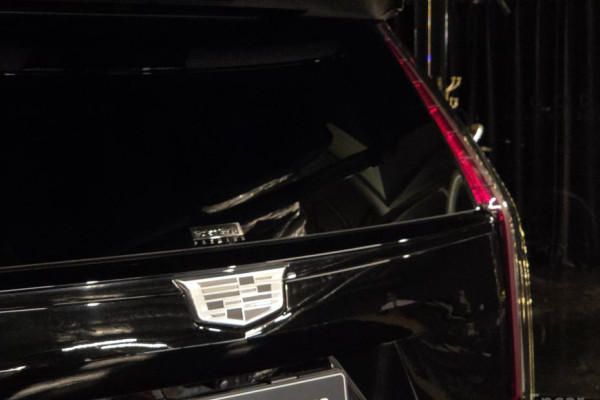 2022 Cadillac Escalade с пробегом 29 000 км