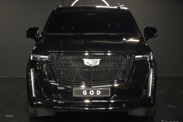 2022 Cadillac Escalade с пробегом 29 000 км