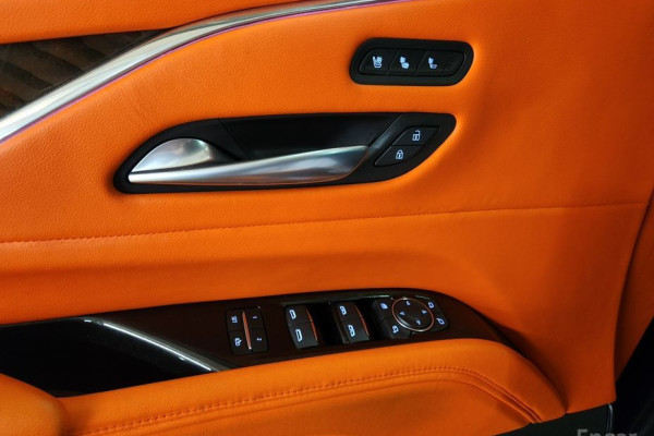 2023 Cadillac Escalade с пробегом 33 300 км