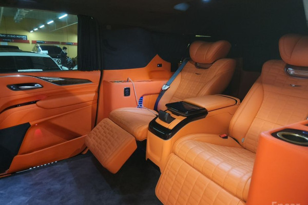 2023 Cadillac Escalade с пробегом 33 300 км