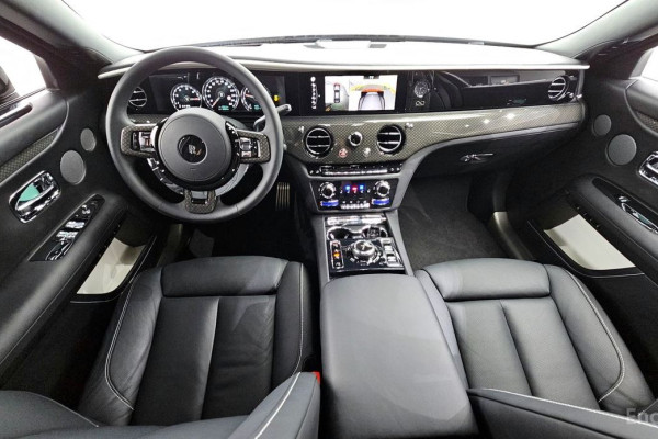 2023 Rolls-Royce Ghost с пробегом 8 783 км