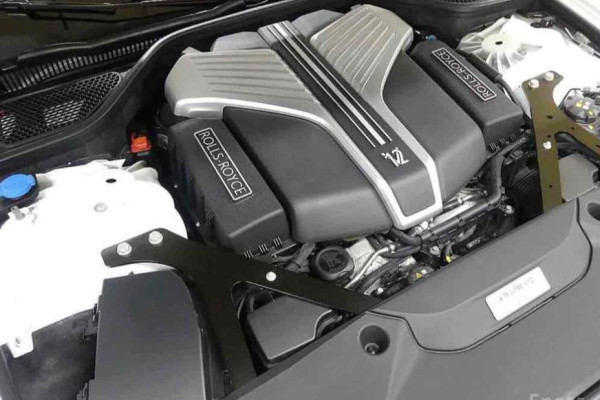 2023 Rolls-Royce Ghost с пробегом 35 000 км