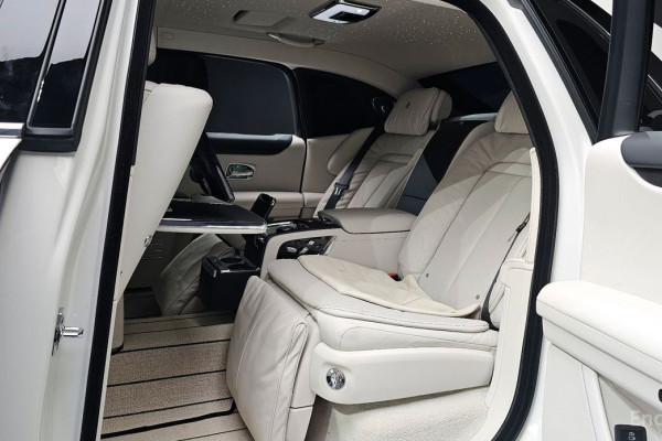 2021 Rolls-Royce Ghost с пробегом 8 945 км