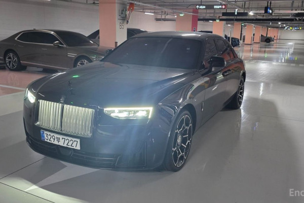 2025 Rolls-Royce Ghost с пробегом 2 000 км