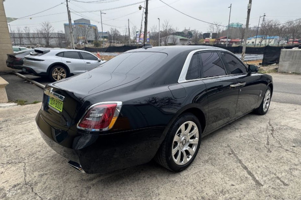 2023 Rolls-Royce Ghost с пробегом 26 988 км