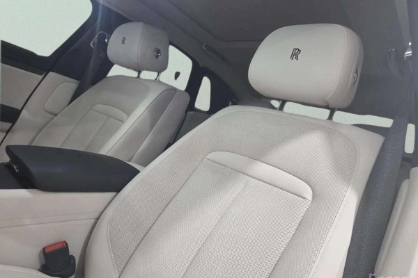 2021 Rolls-Royce Ghost с пробегом 8 200 км