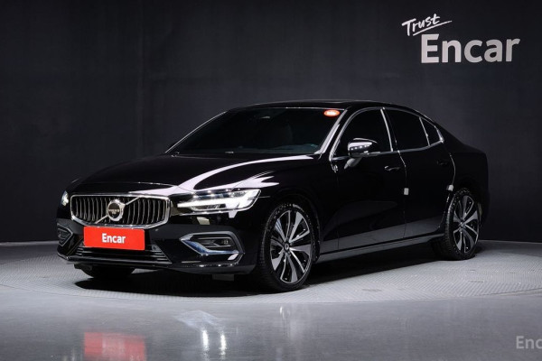 2023 Volvo S60 с пробегом 31 696 км