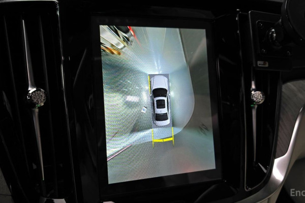 2022 Volvo S60 с пробегом 20 358 км