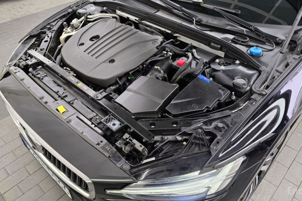 2023 Volvo S60 с пробегом 31 696 км