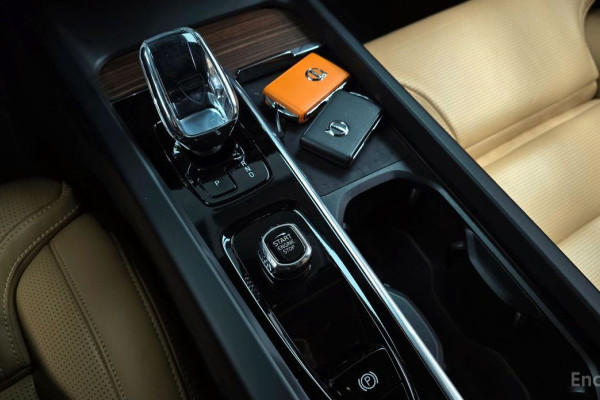 2023 Volvo S60 с пробегом 31 696 км