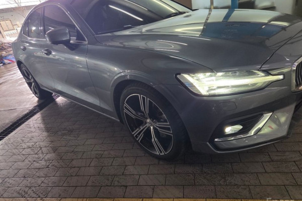 2021 Volvo S60 с пробегом 65 221 км
