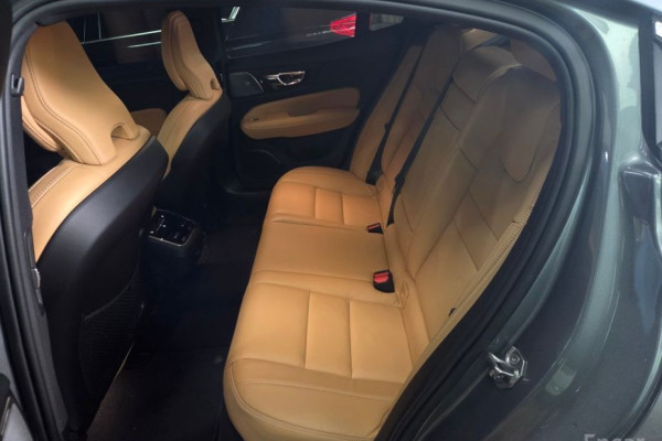 2021 Volvo S60 с пробегом 65 221 км