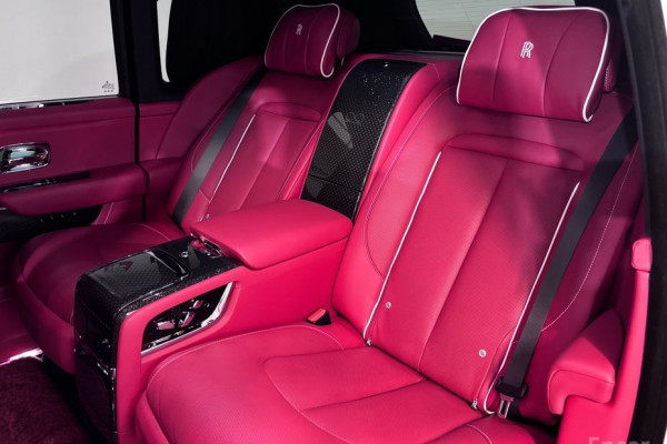 2024 Rolls-Royce Cullinan с пробегом 7 500 км