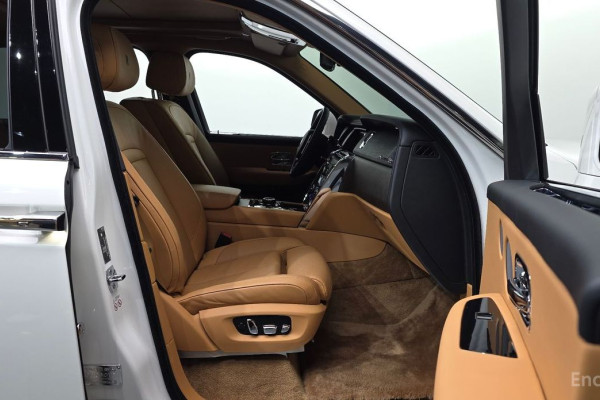 2023 Rolls-Royce Cullinan с пробегом 2 014 км