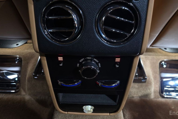 2023 Rolls-Royce Cullinan с пробегом 2 014 км