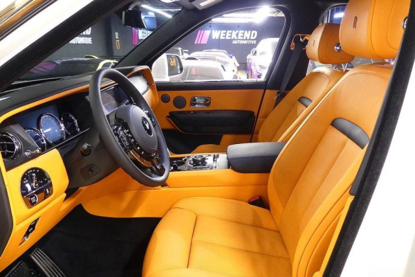 2023 Rolls-Royce Cullinan с пробегом 4 187 км
