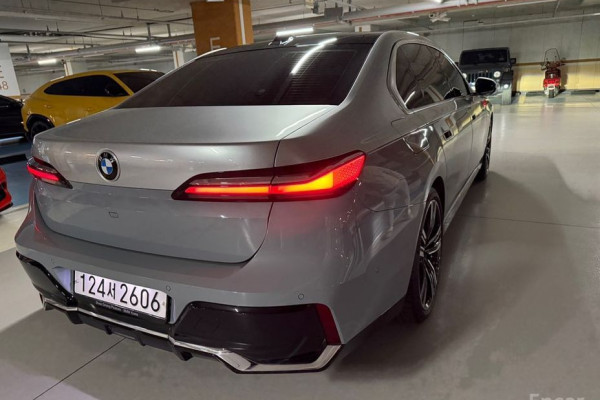 2023 BMW 7 серии с пробегом 33 000 км