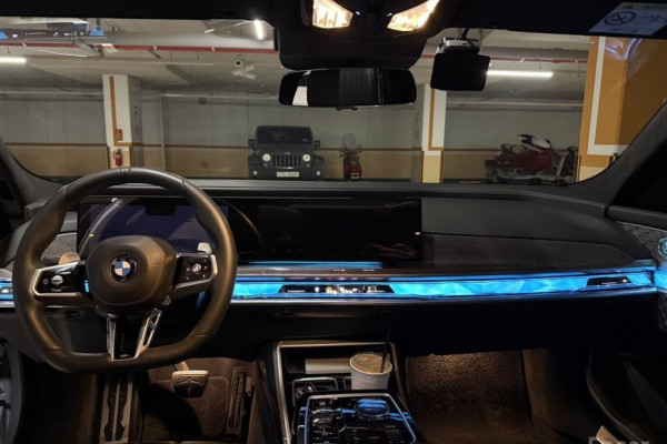 2023 BMW 7 серии с пробегом 33 000 км