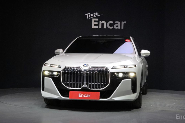 2025 BMW 7 серии с пробегом 12 297 км