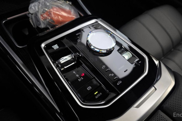 2025 BMW 7 серии с пробегом 12 297 км