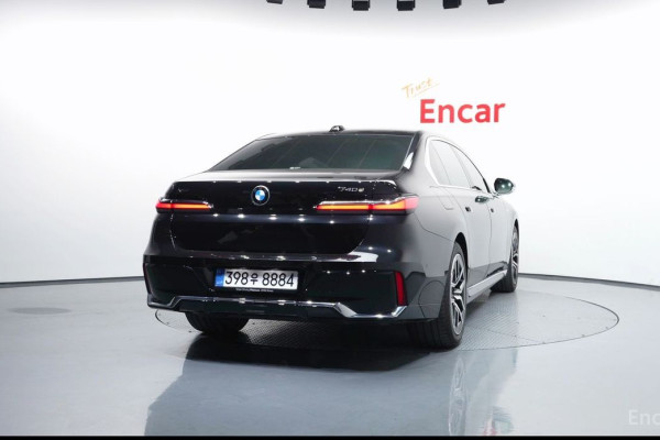 2025 BMW 7 серии с пробегом 4 727 км