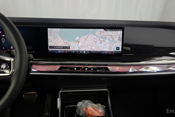 2025 BMW 7 серии с пробегом 12 297 км