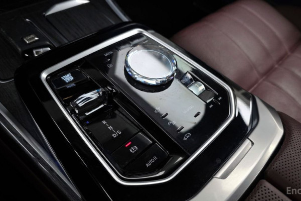 2024 BMW 7 серии с пробегом 29 712 км