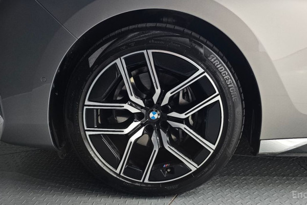 2025 BMW 7 серии с пробегом 7 878 км