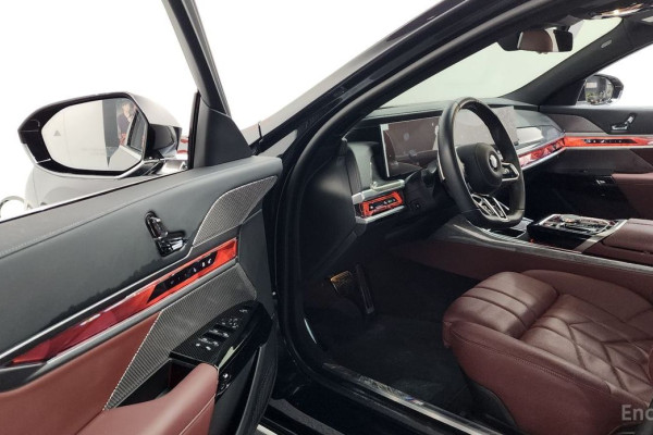 2024 BMW 7 серии с пробегом 22 324 км