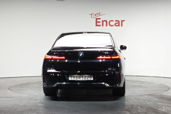 2025 BMW 7 серии с пробегом 11 386 км