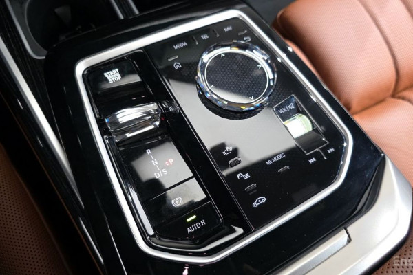 2025 BMW 7 серии с пробегом 4 727 км